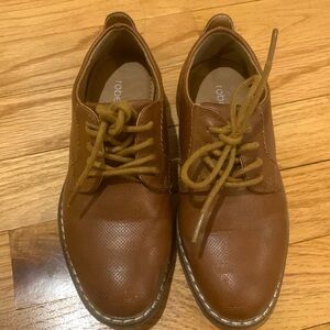 Brown/Tan color. Toddler boy dress shoes. Size 12.
